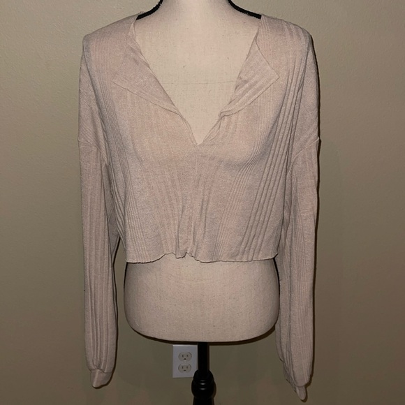 SHEIN Tops - Tan cropped lightweight long sleeve